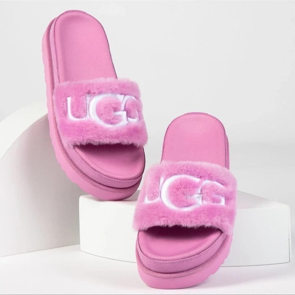 UGG Women’s Laton Fur Slides Fluffy Hot Pink - Picture 1 of 4